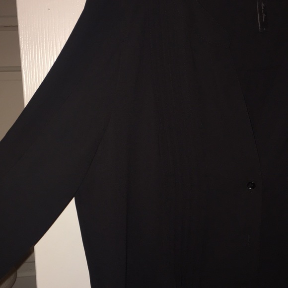 Black BCBG blouse - Picture 3 of 4